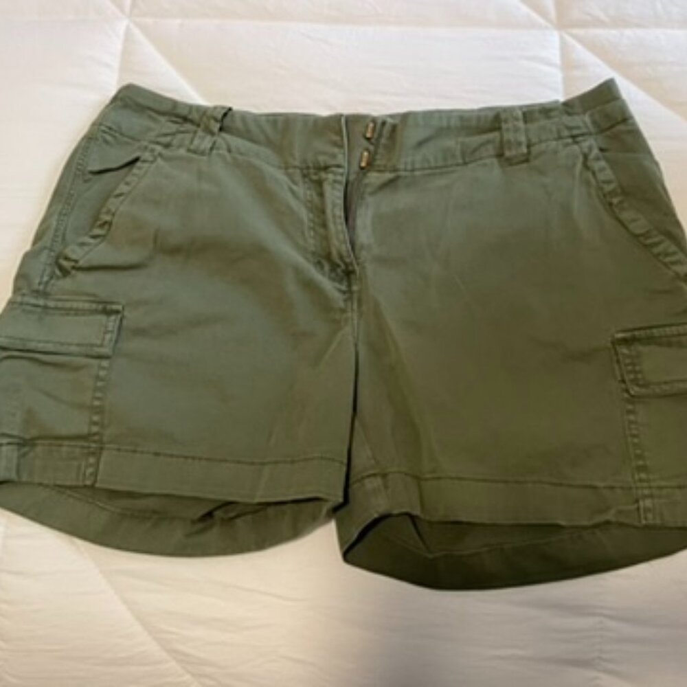 Vineyard Vines Cargo shorts
